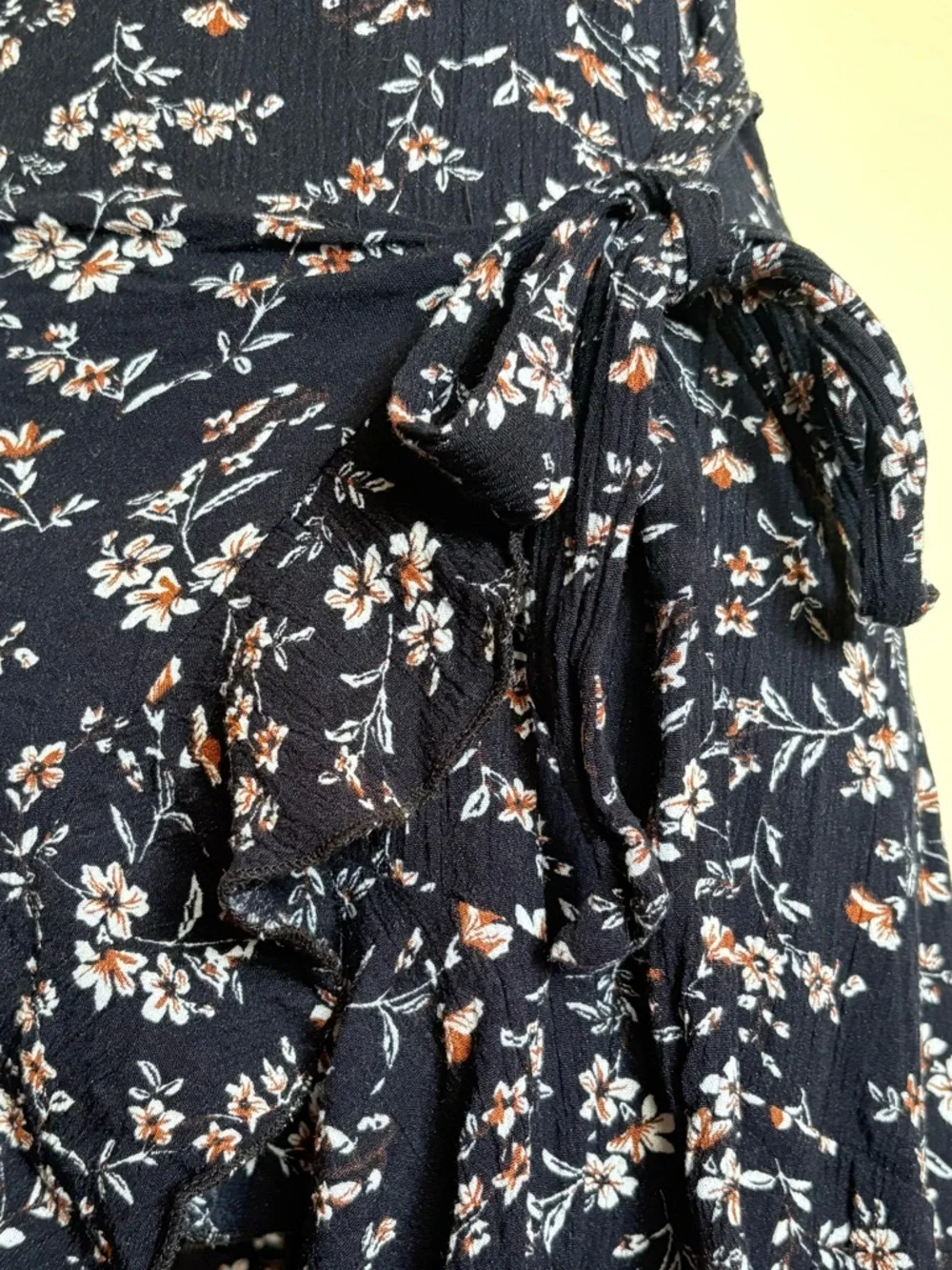 Zaful Navy Floral Spaghetti-Strap Dress with Blush Accents and Tie waist closure